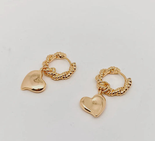 Mini hoop hearts earrings