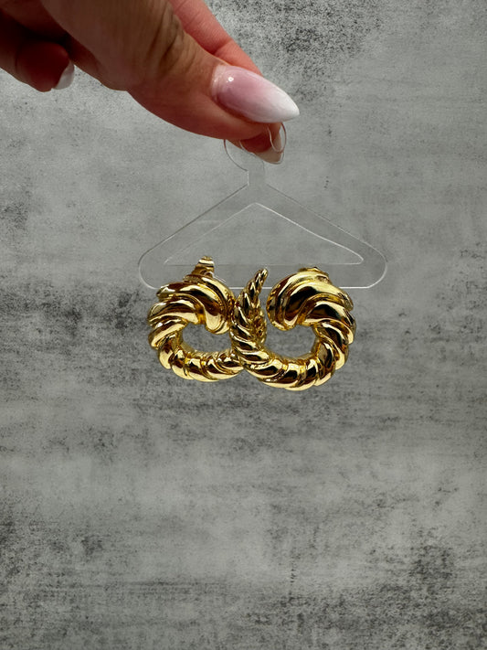 Gold waves earrings